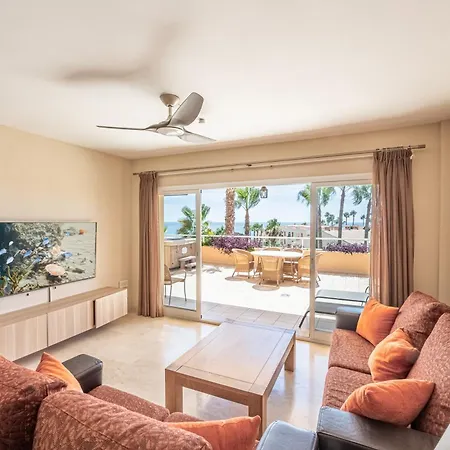 2 Beds With Sea View, Pool, Close To 푸엔히롤라
