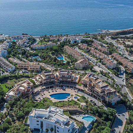 아파트 2 Beds With Sea View, Pool, Close To 푸엔히롤라